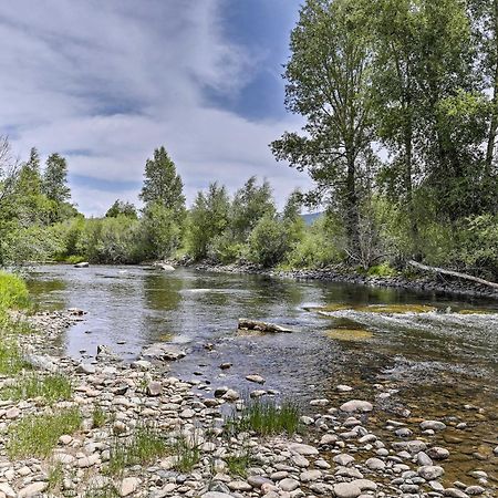 Riverfront Cabin About 4 Mi To Granby Ranch! ภายนอก รูปภาพ