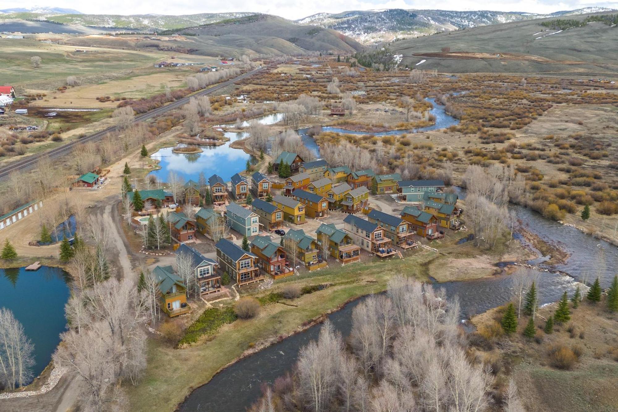 Riverfront Cabin About 4 Mi To Granby Ranch! ภายนอก รูปภาพ