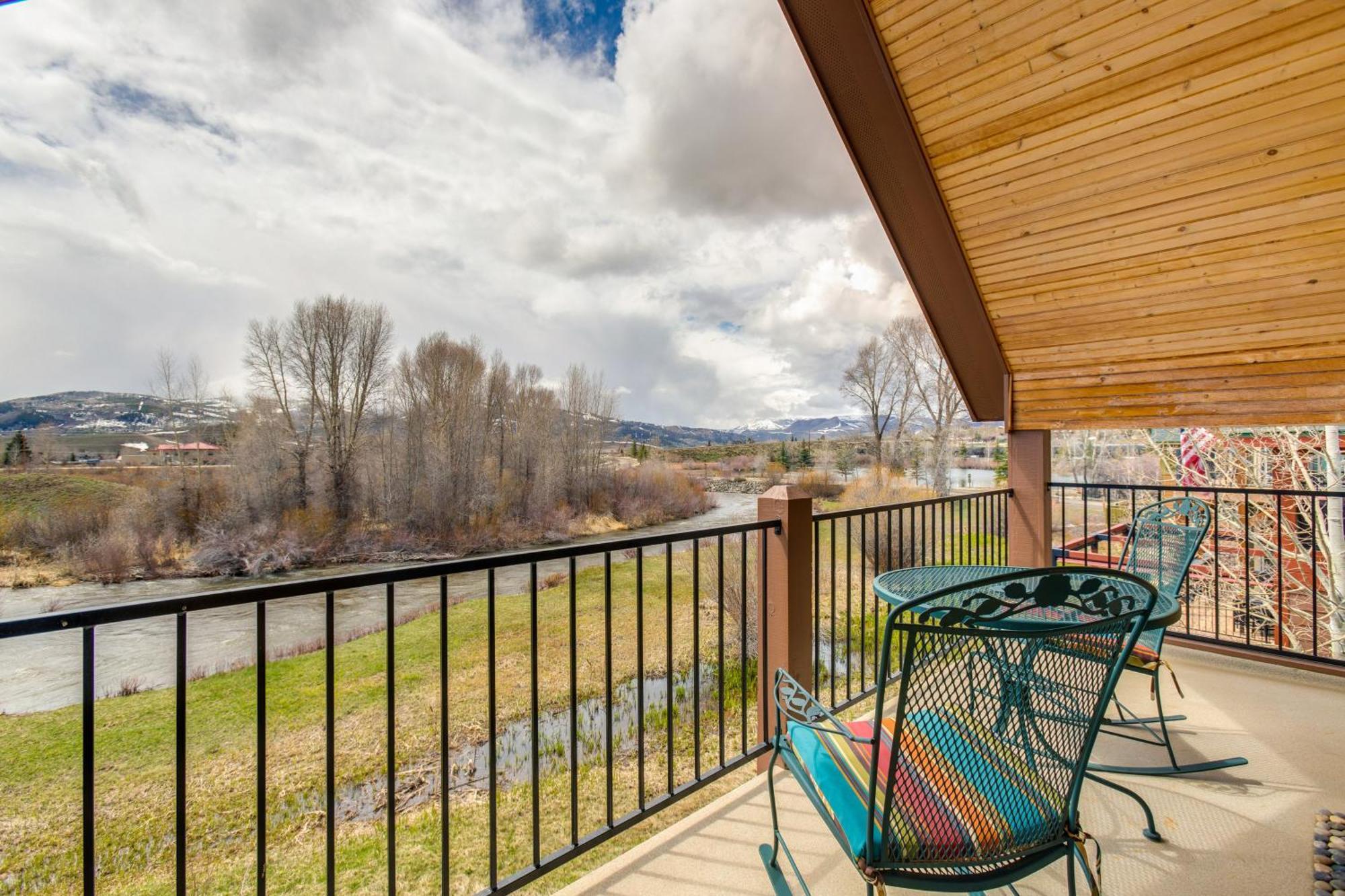 Riverfront Cabin About 4 Mi To Granby Ranch! ภายนอก รูปภาพ