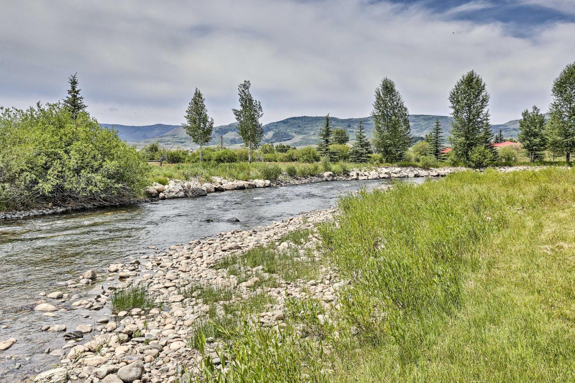Riverfront Cabin About 4 Mi To Granby Ranch! ภายนอก รูปภาพ