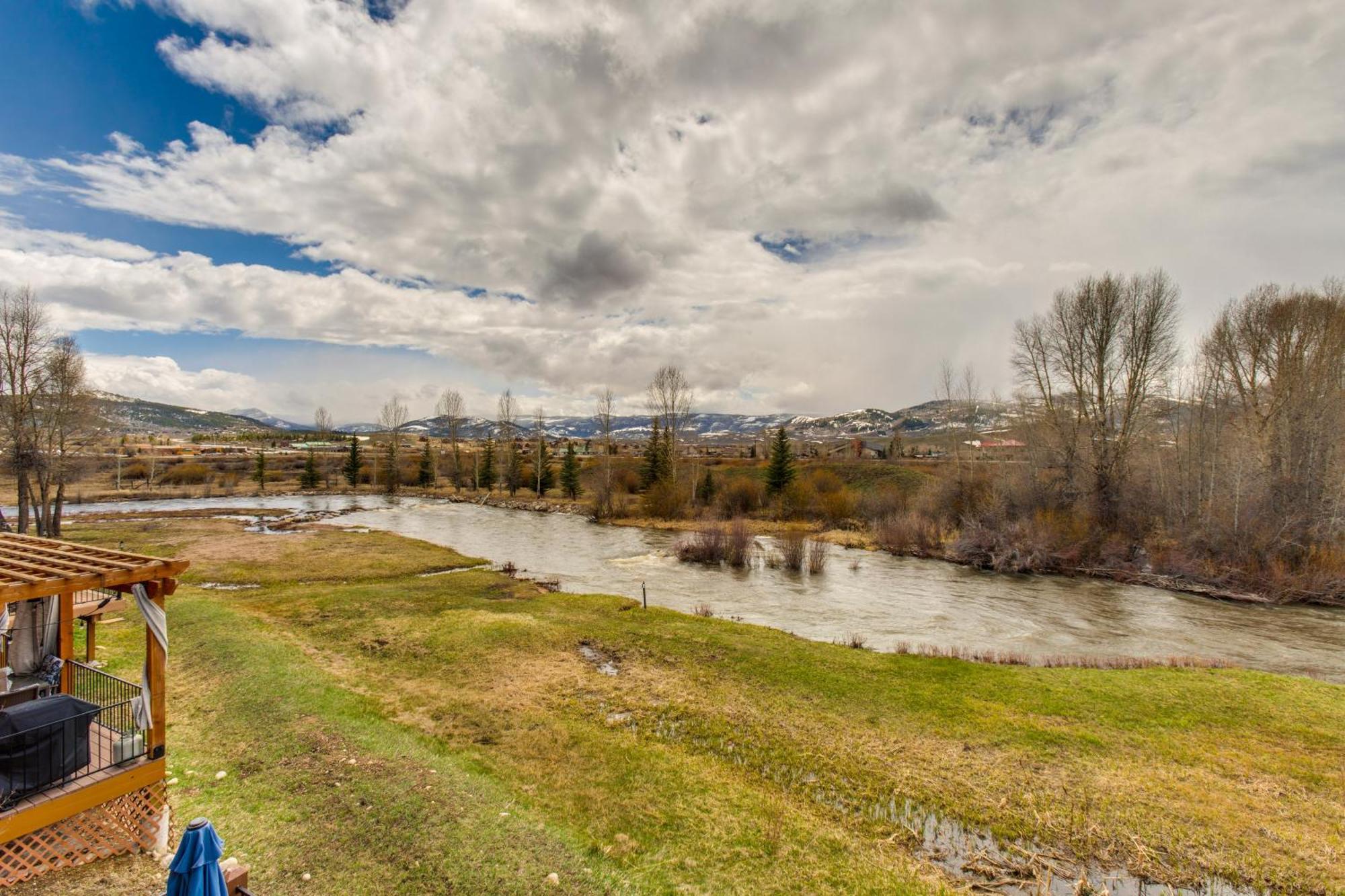 Riverfront Cabin About 4 Mi To Granby Ranch! ภายนอก รูปภาพ